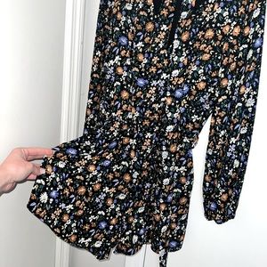 Vici - Long Sleeve Floral Romper - Medium